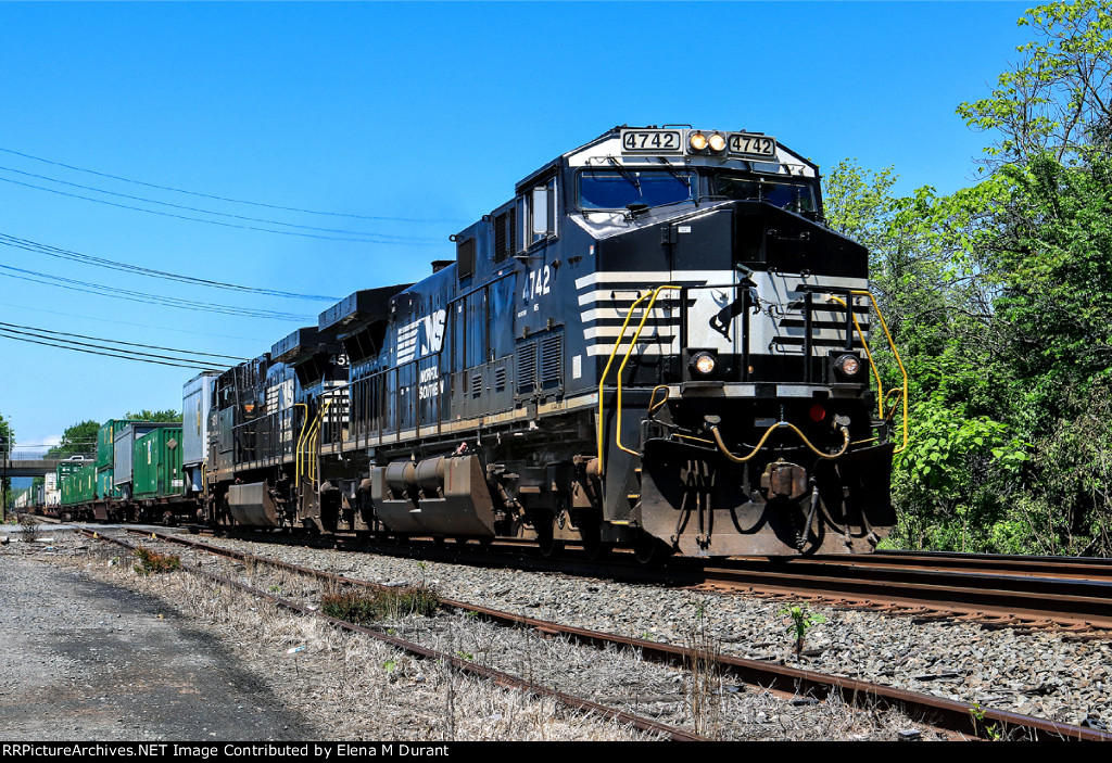 NS 4742 on 24X